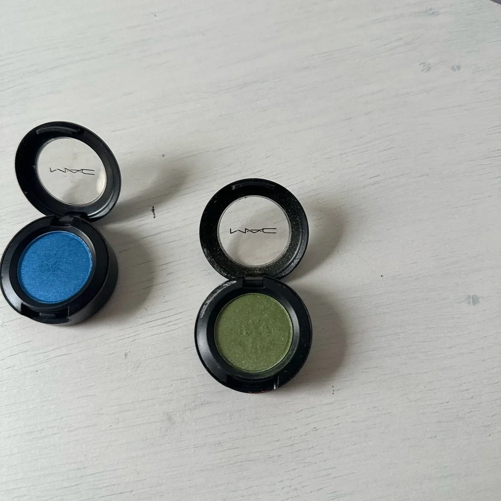MAC - EYESHADOW FRESHWATER BLUE SWIMMING GREEN LIGHTLY SWATCHED - Picture 3 of 8